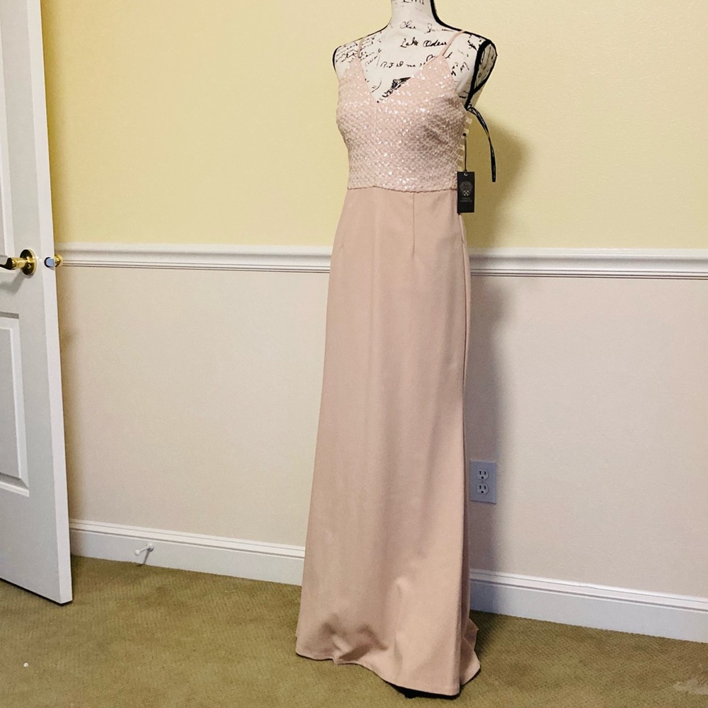 NWT VINCE CAMUTO SLEEVELESS GOWN SEQUINS TOP BLUSH SIZE 6